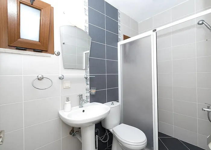 Gebora Suits & Apartament *